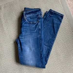 Mens American Eagle size 29 x 32 Skinny Jeans